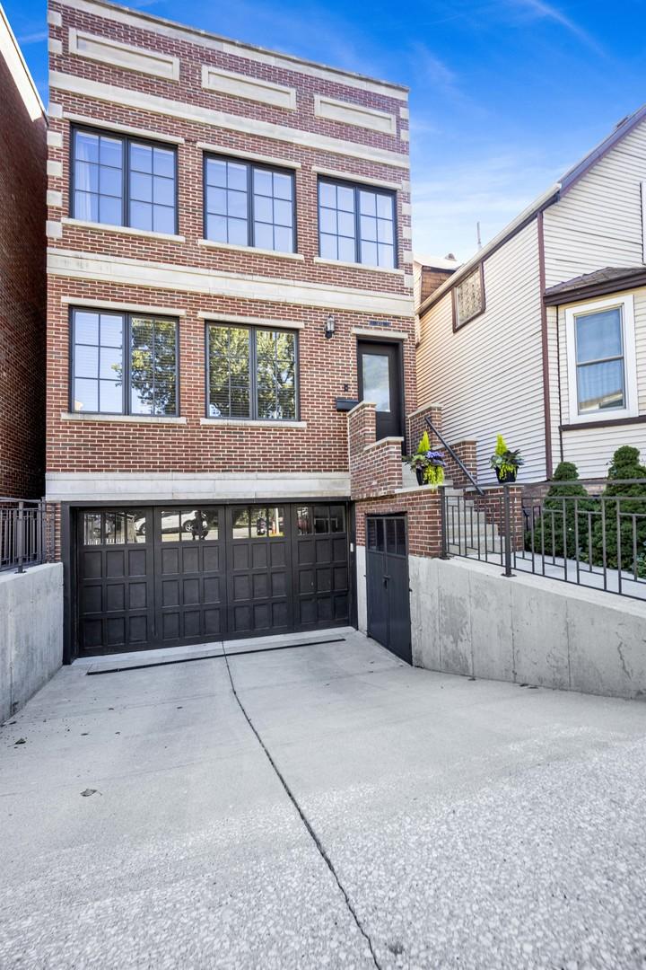 1433 W Winnemac Ave., Chicago, IL 60640