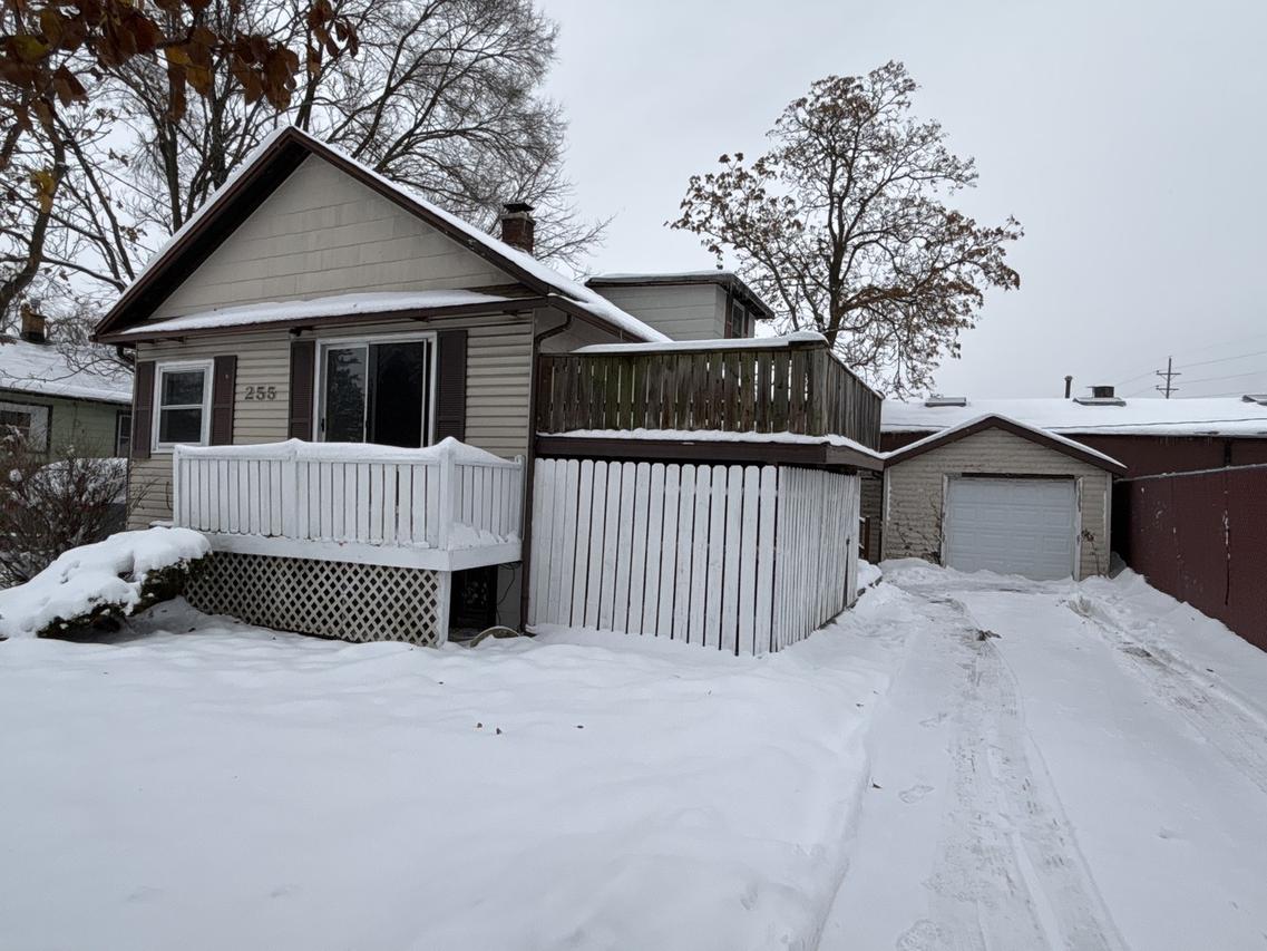 255 N Grant St., Westmont, IL 60559