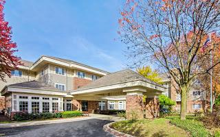 605 Barrington Ave. #140, East Dundee, IL 60118