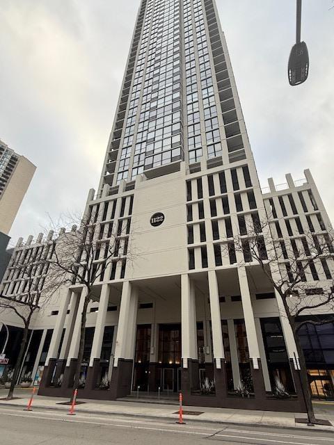 1122 N Clark St. #P349, Chicago, IL 60610