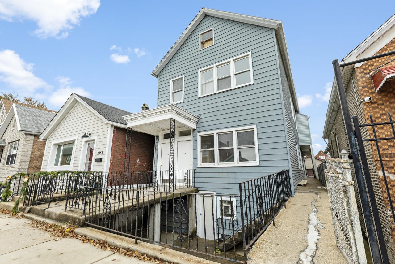 2862 S Keeley St., Chicago, IL 60608