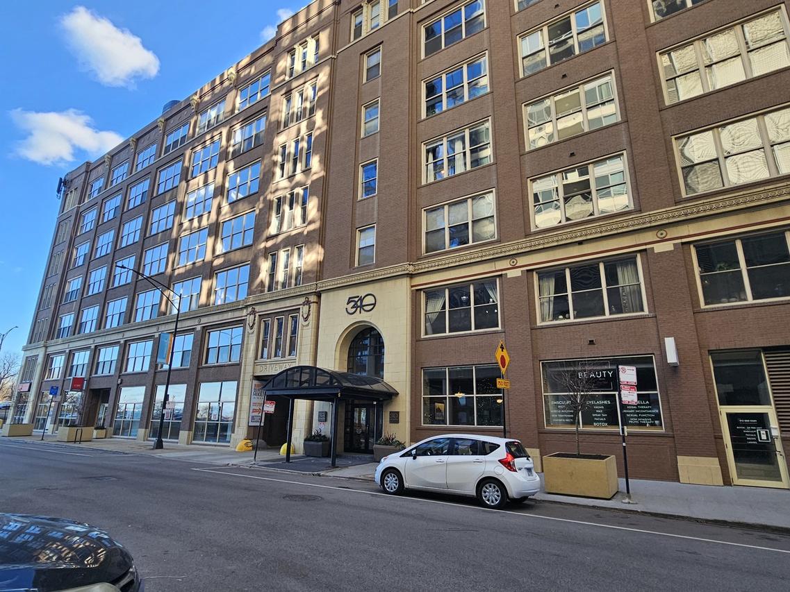 540 N Lake Shore Dr. #307, Chicago, IL 60611