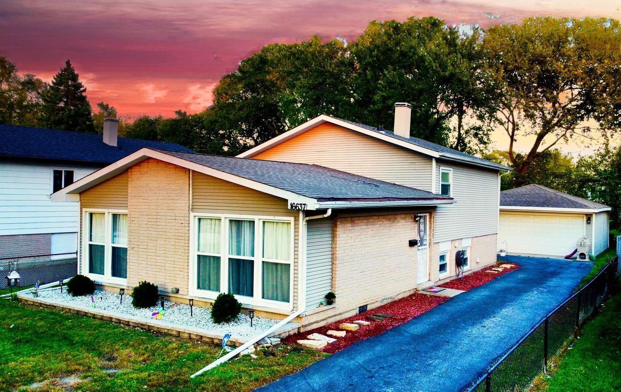 16637 Paulina St., Markham, IL 60428