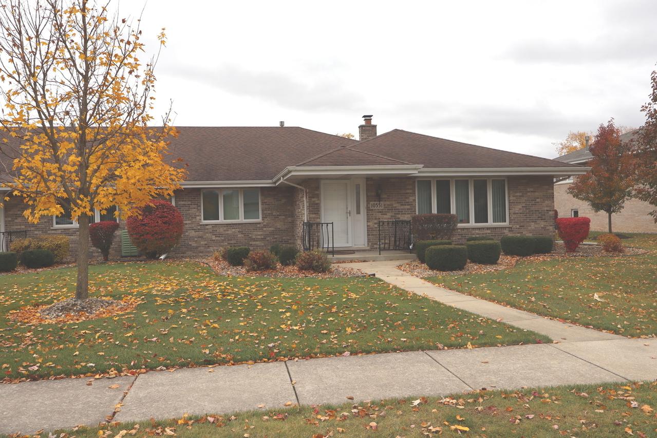 10551 Eagle Ridge Dr. #127, Orland Park, IL 60467