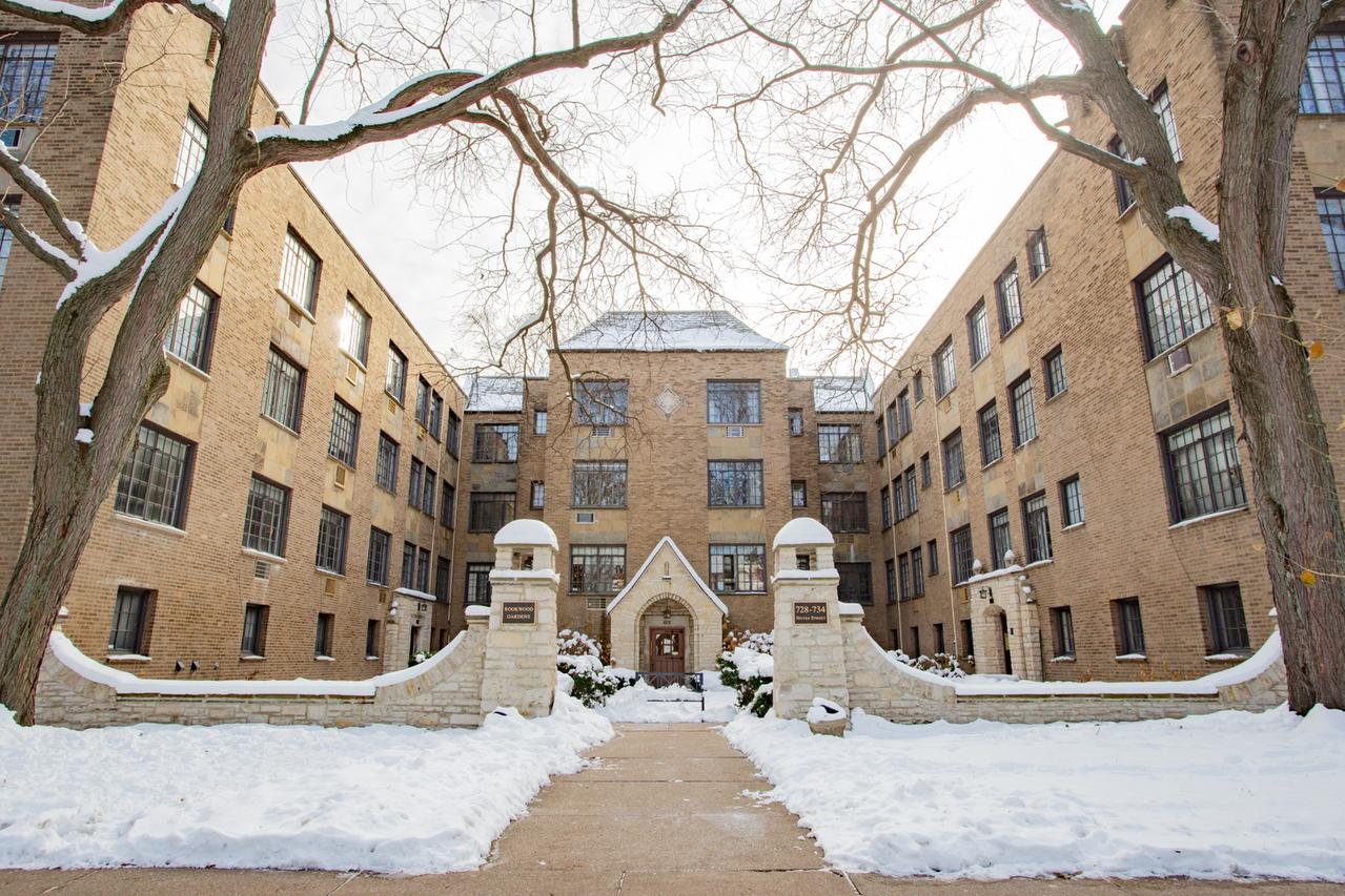 724 Noyes St. #F1, Evanston, IL 60201