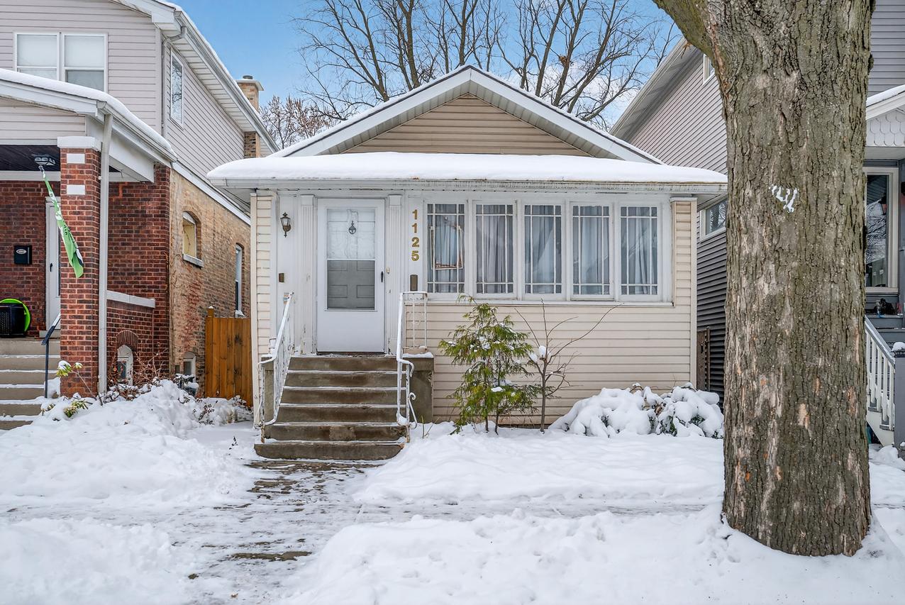 1125 Gunderson Ave., Oak Park, IL 60304