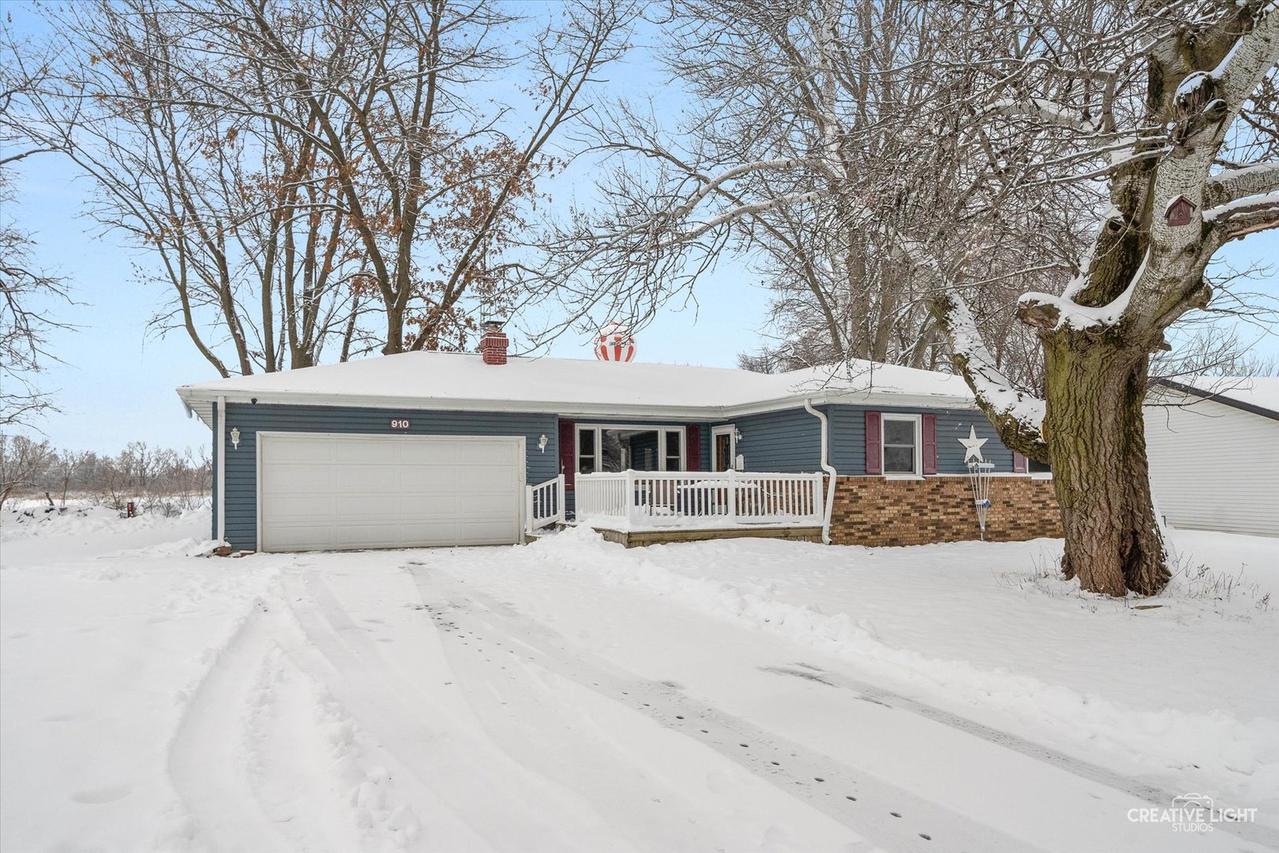 910 Wiker Dr., Rock Falls, IL 61071