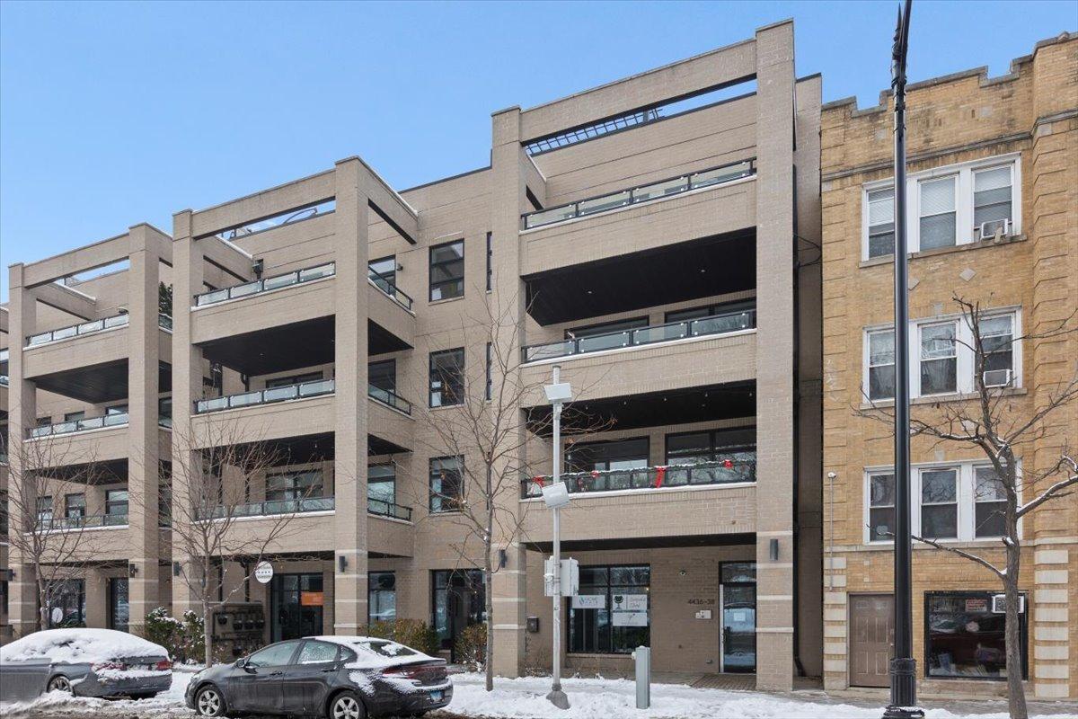 [Address Hidden by Seller], Chicago, IL 60625