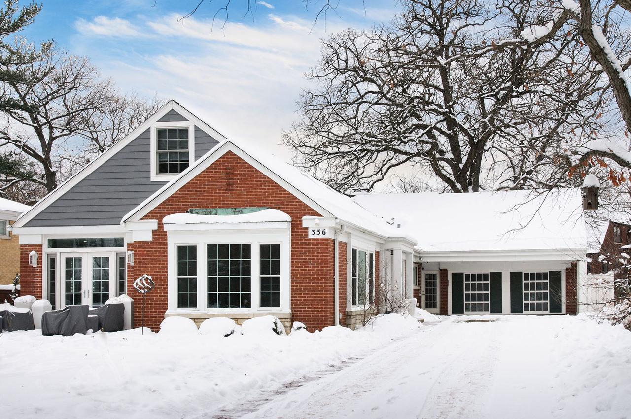 336 Fairbank Rd., Riverside, IL 60546