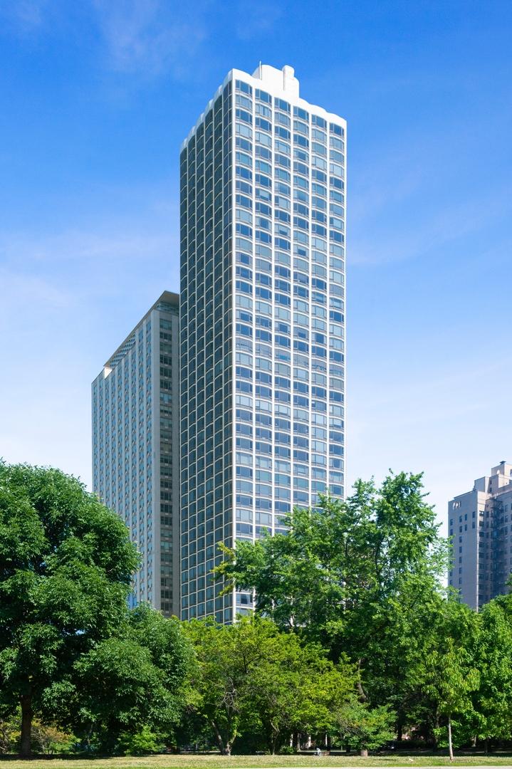 1555 N Astor St. #28W, Chicago, IL 60610