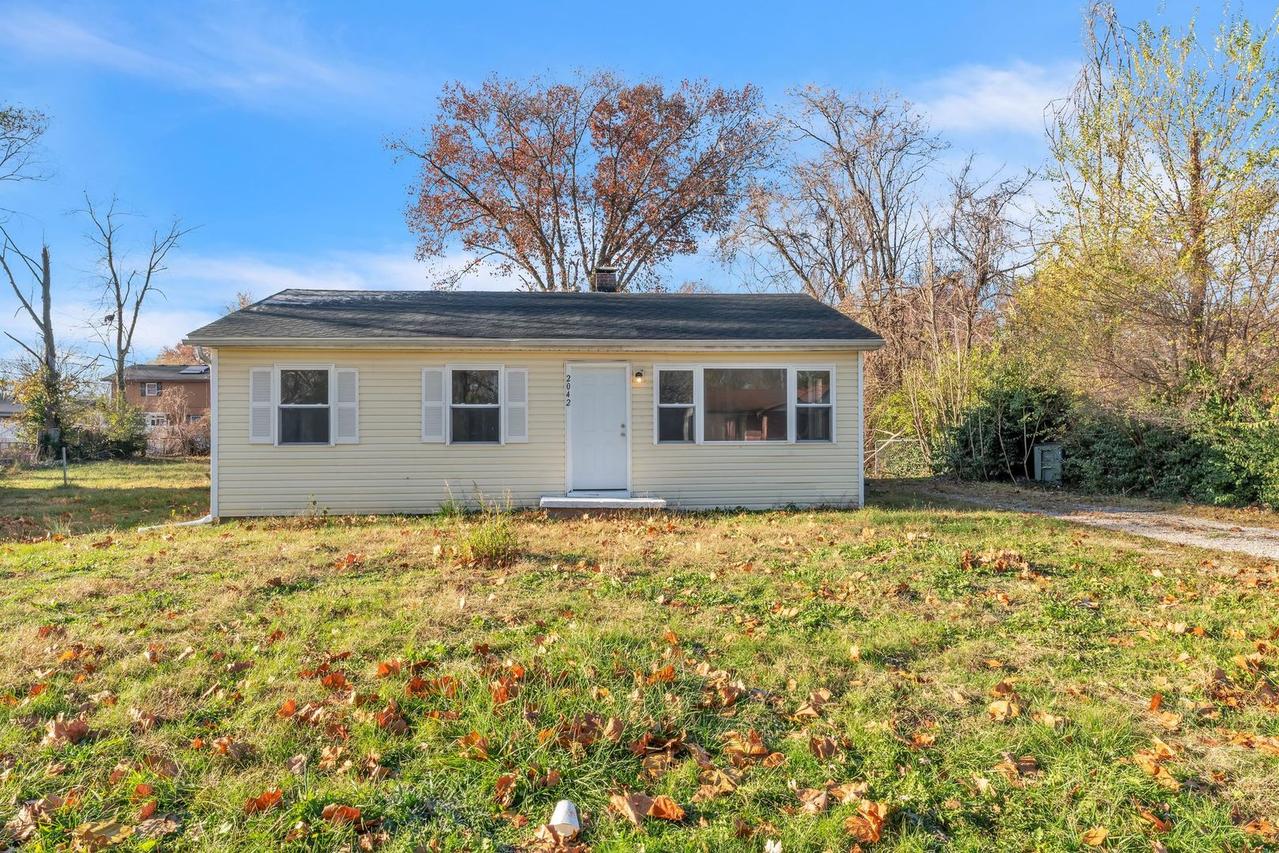 2042 Sandy Ridge Rd., Cahokia, IL 62206