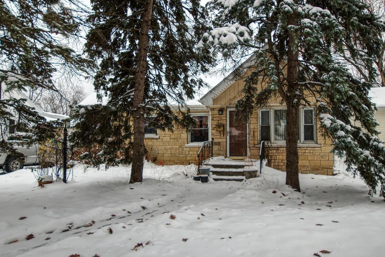 1512 Glenwood Ave., Joliet, IL 60435