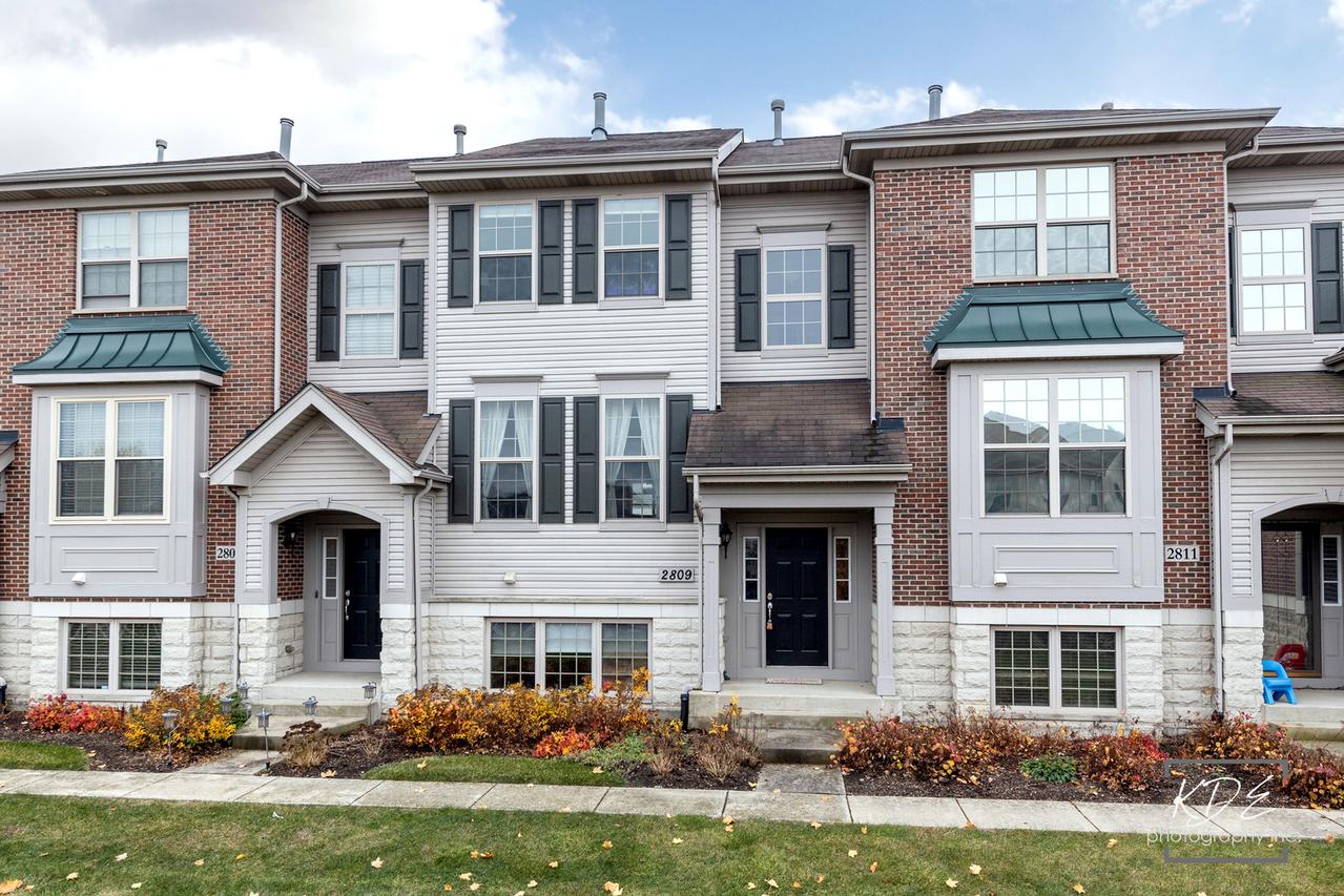 2809 Blakely Ln., Naperville, IL 60540