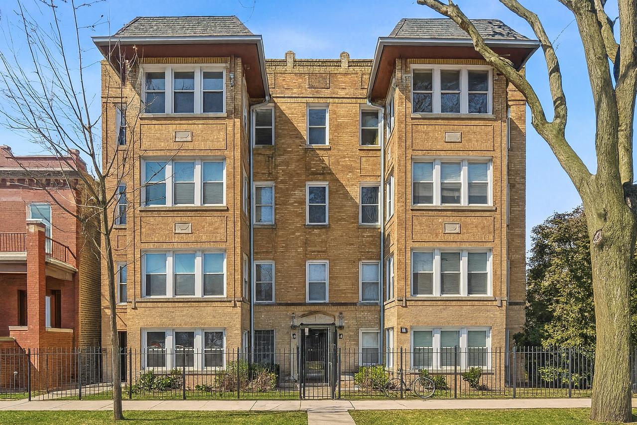 2452 N Lawndale Ave. #G, Chicago, IL 60647