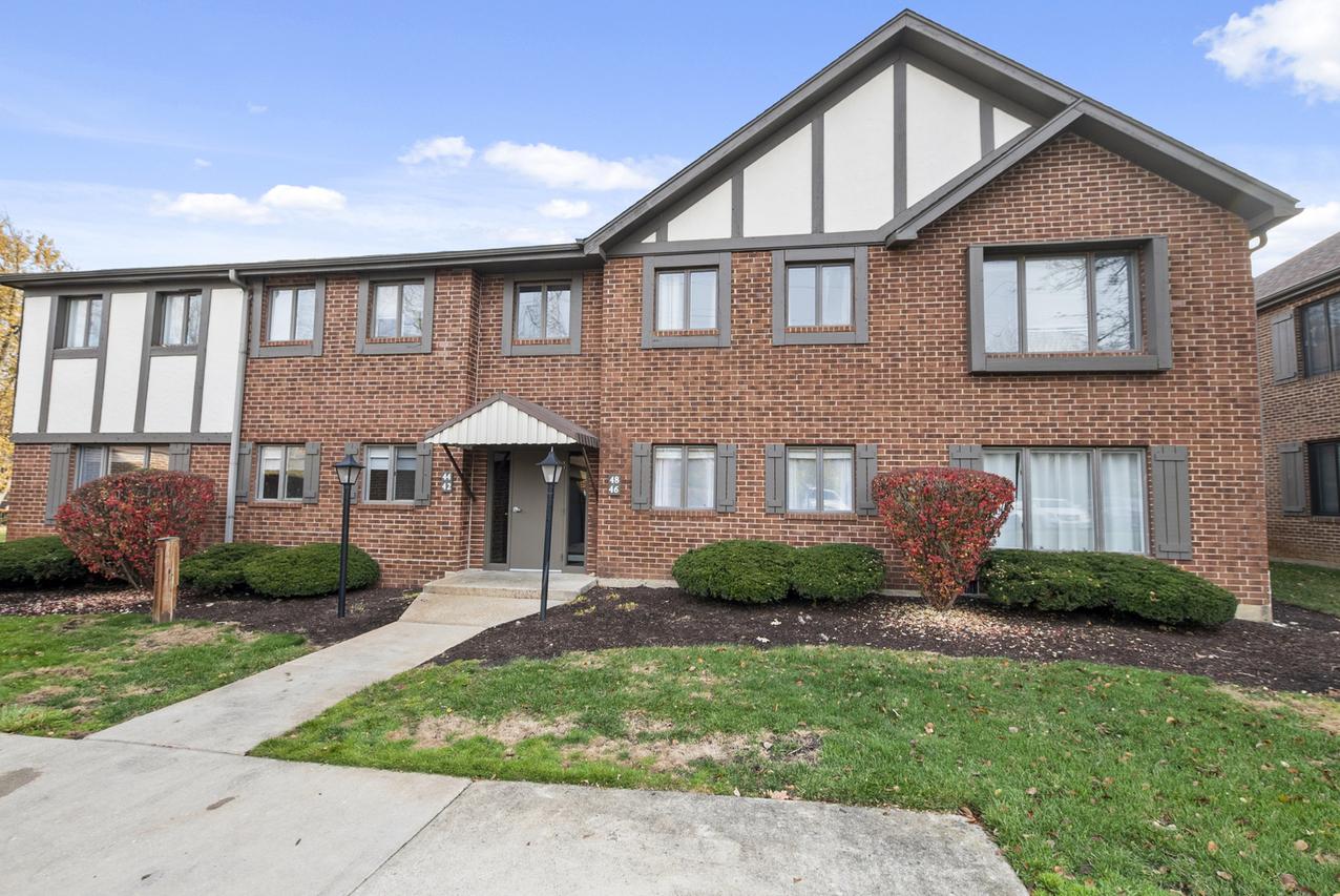 42 Parliament Dr. #129, Palos Heights, IL 60463
