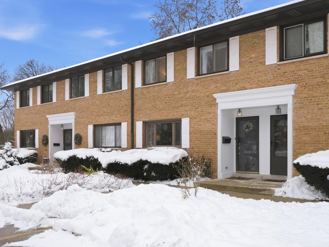 300 Duane St. #3, Glen Ellyn, IL 60137