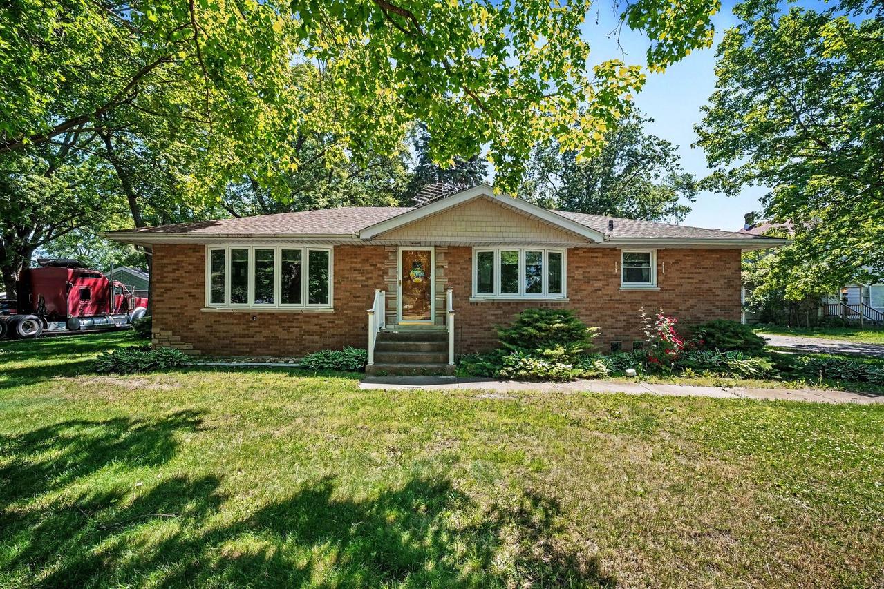11741 S Central Park Ave., Merrionette Park, IL 60803