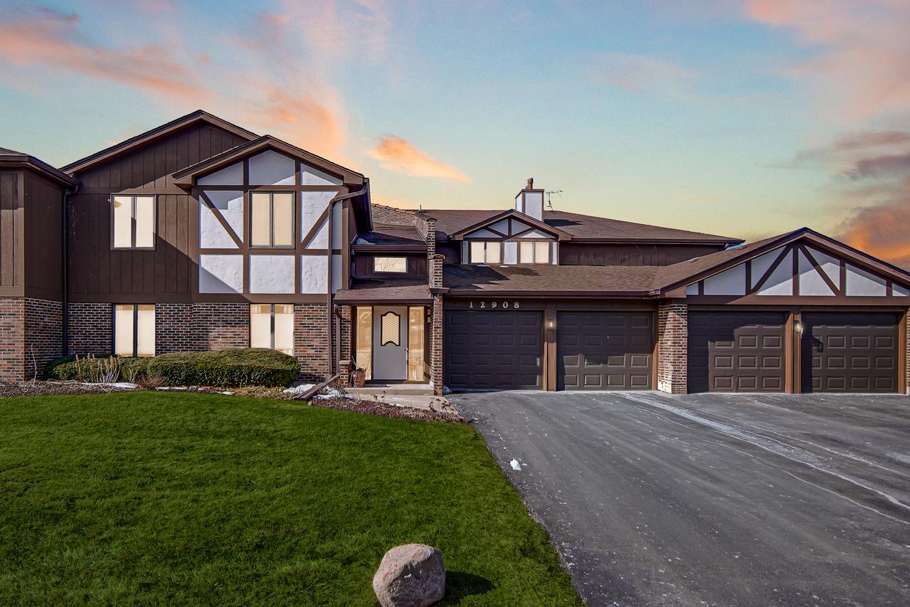 12908 Mill Dr. #1B, Palos Park, IL 60464