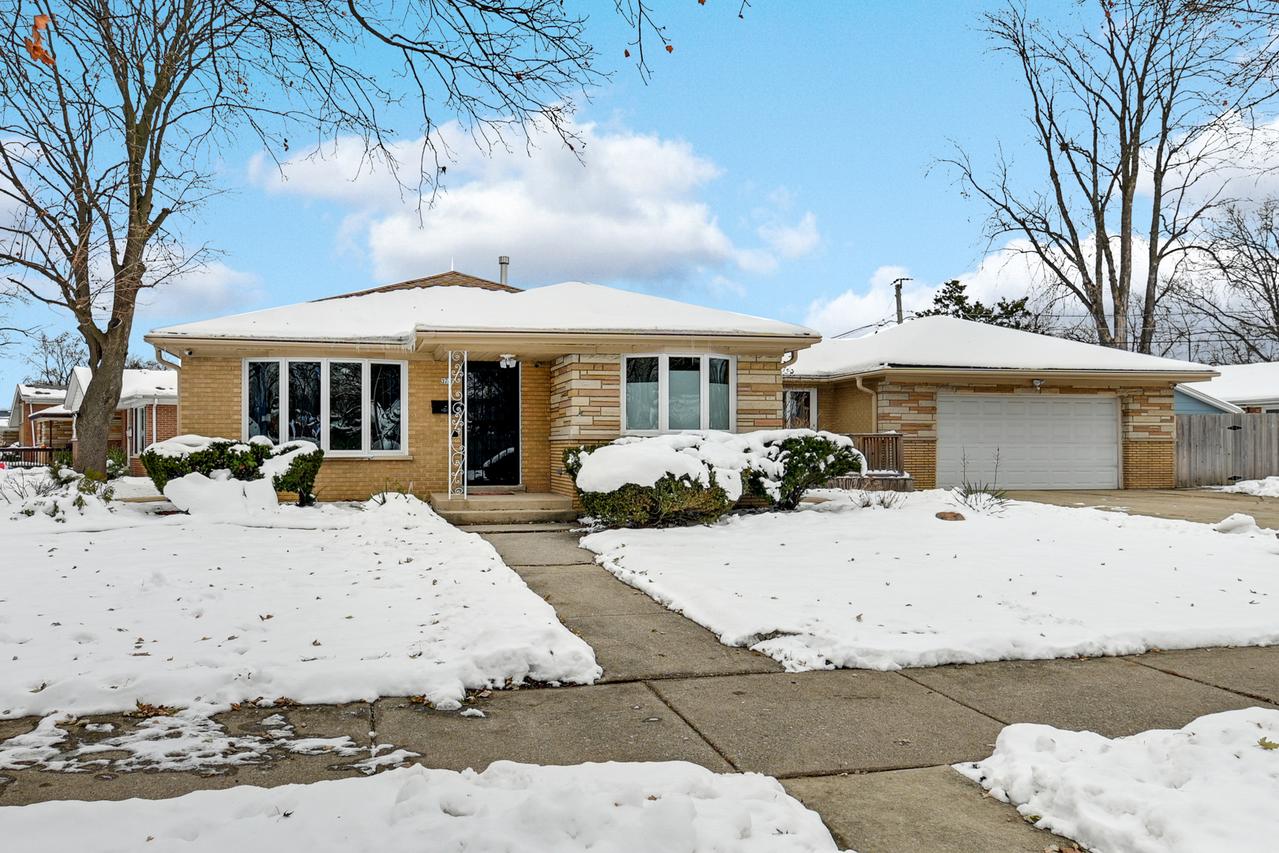 3740 153rd St., Midlothian, IL 60445