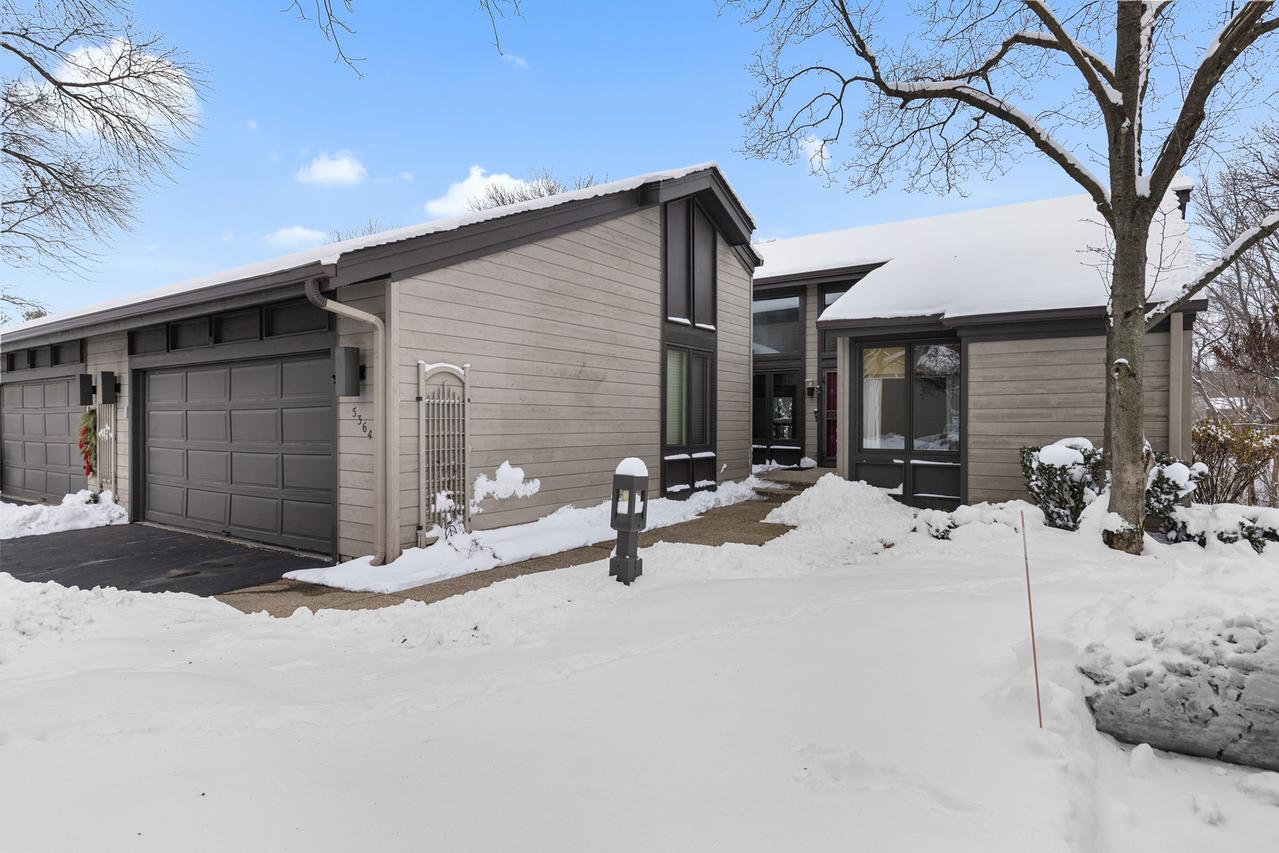 5364 Winding Creek Dr., Rockford, IL 61114