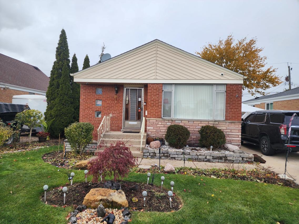 4100 W 81st Pl., Chicago, IL 60652
