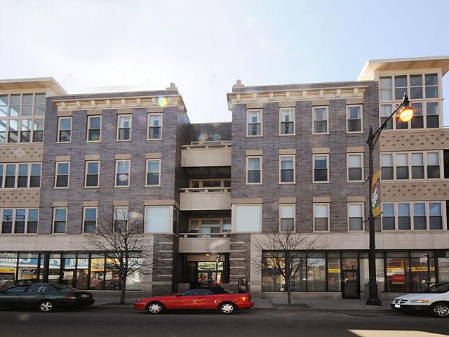 3111 W Lawrence Ave. #D202, Chicago, IL 60625