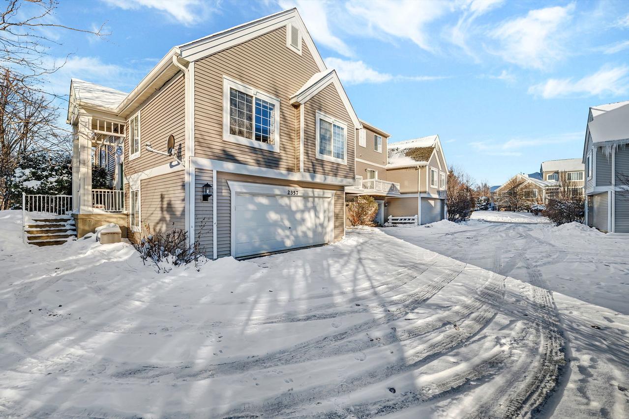 2357 Twilight Dr., Aurora, IL 60503
