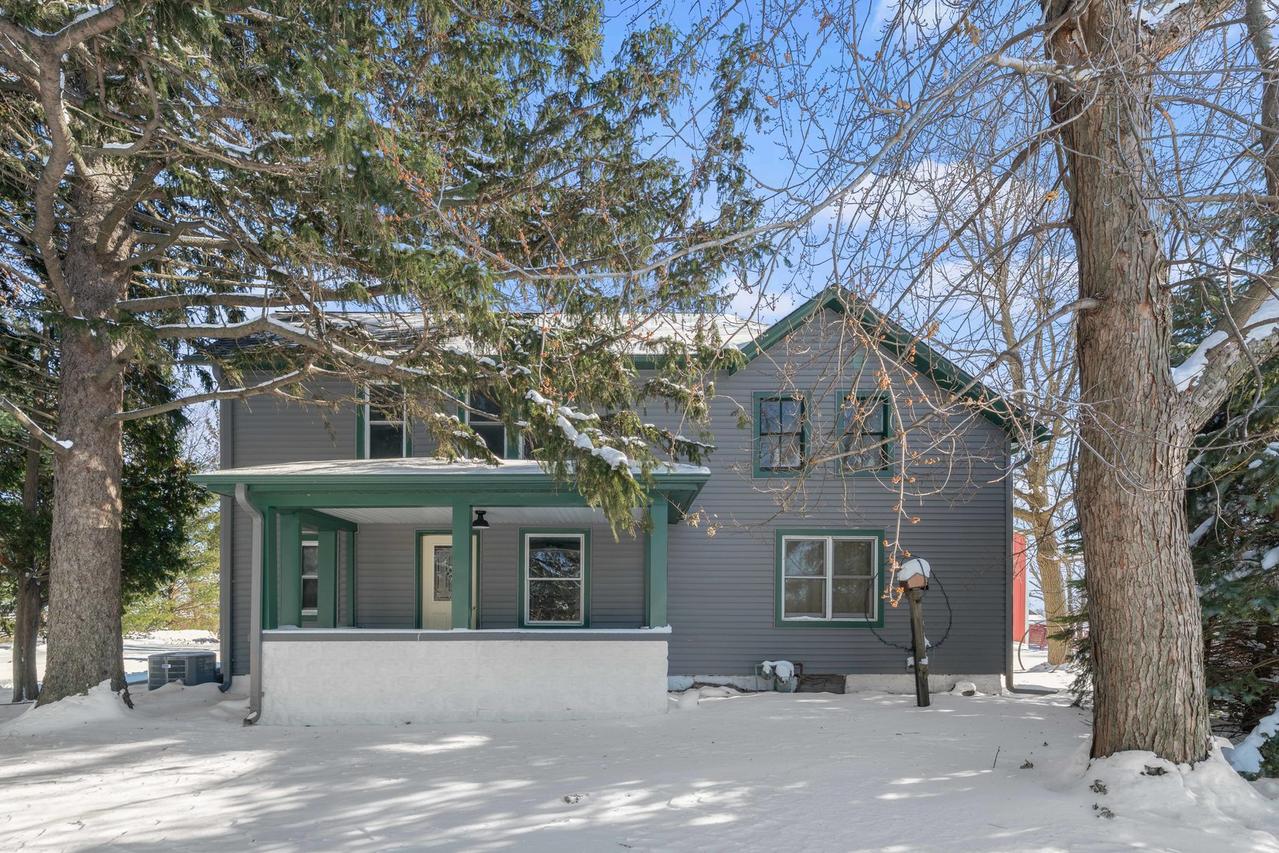 11410 Waterman Rd., Waterman, IL 60556