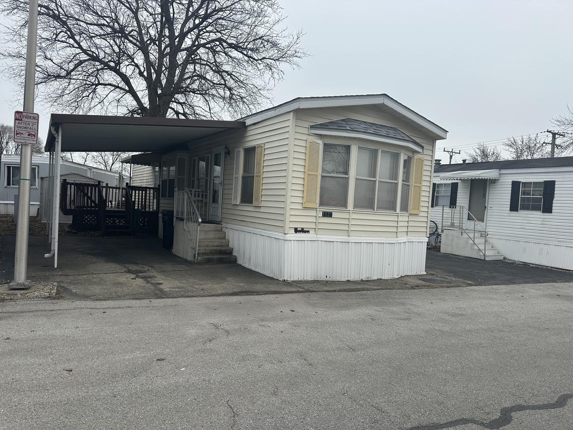 8800 S Harlem Ave. #1127, Bridgeview, IL 60455