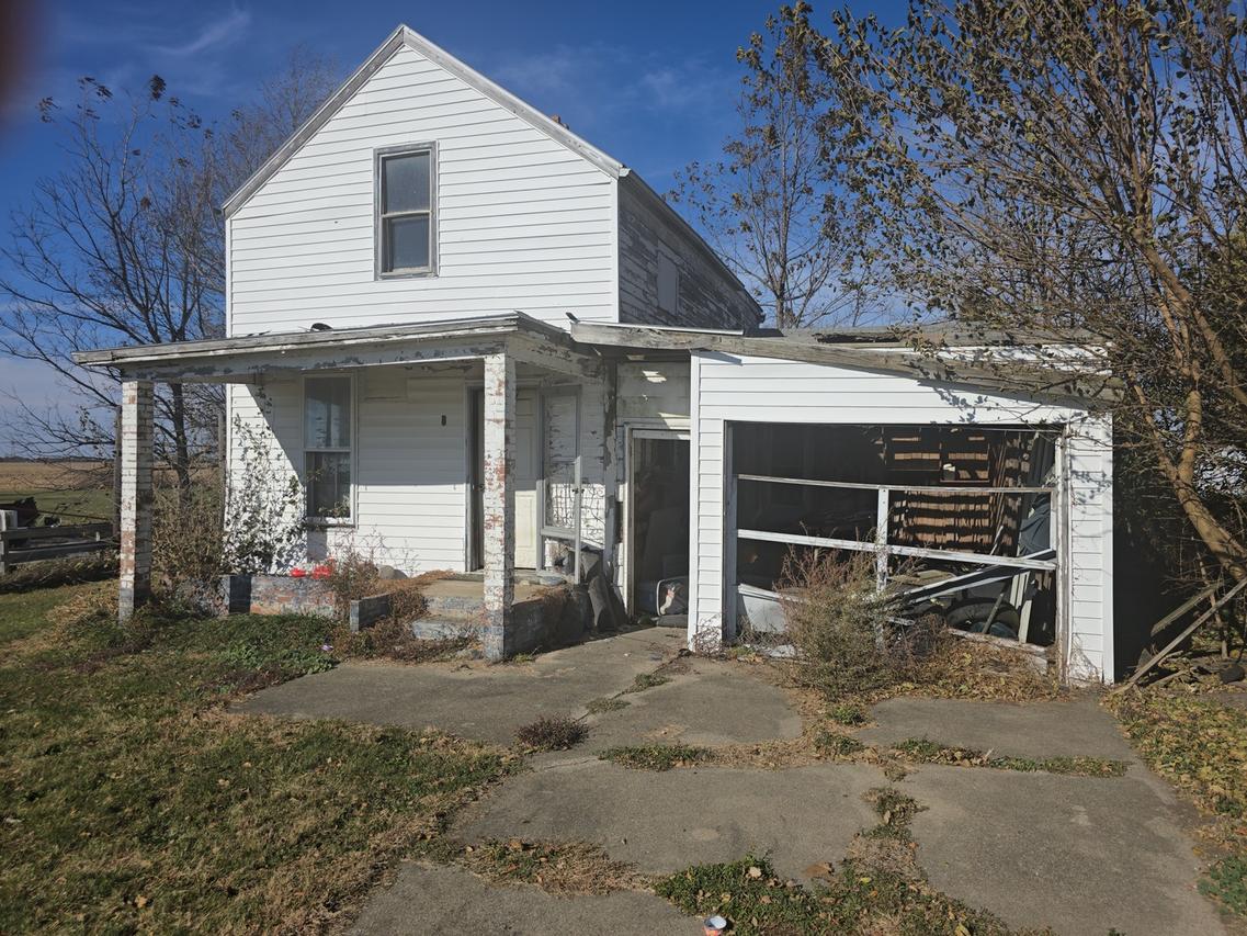 22904 E 1600 North Rd., Merna, IL 61758