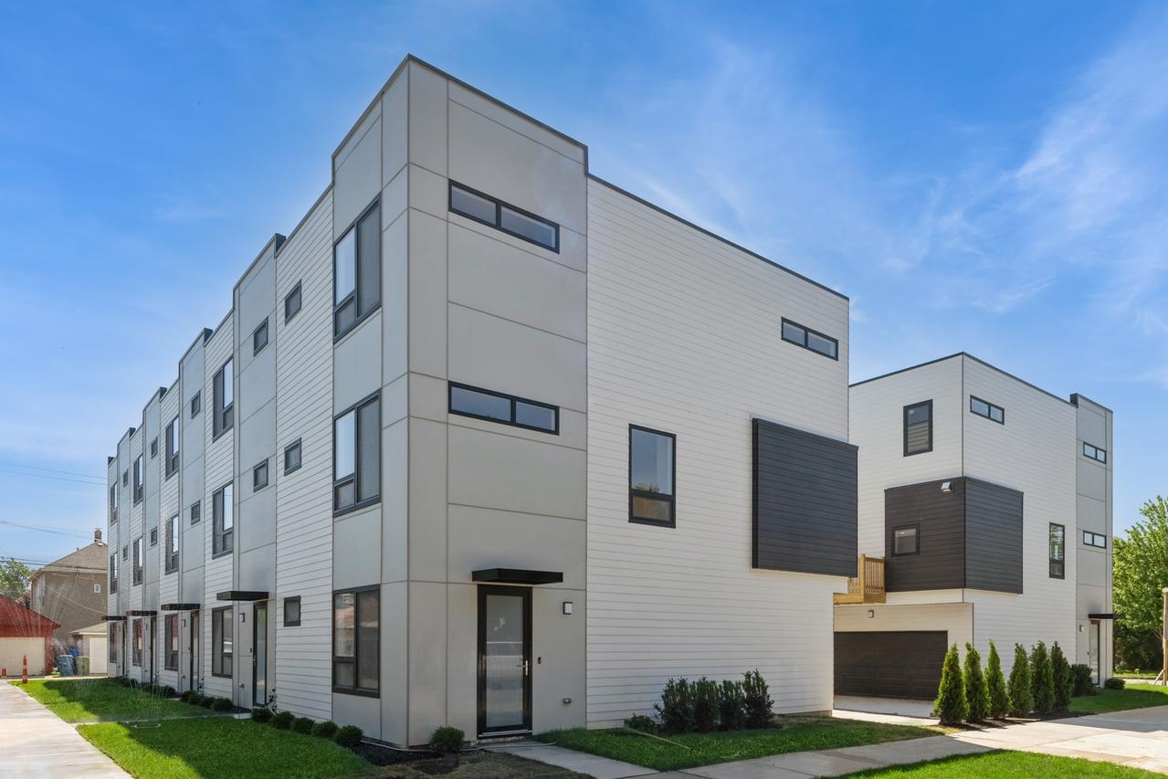 944 Beloit Ave. #5, Forest Park, IL 60130