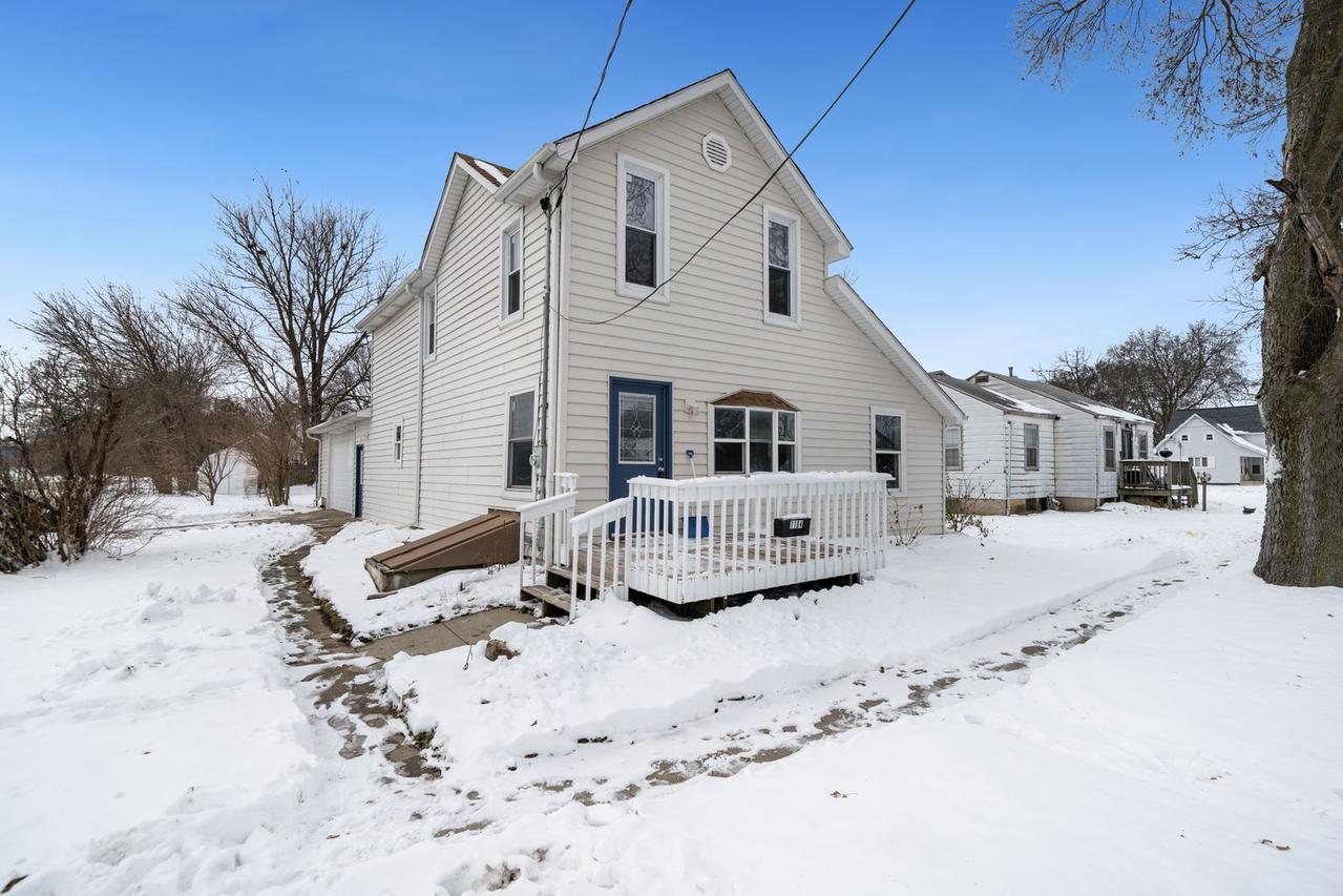 1104 S 4th St., Oregon, IL 61061