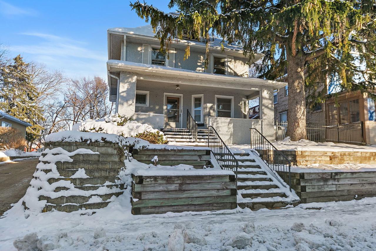 126 Park Ave., Dekalb, IL 60115