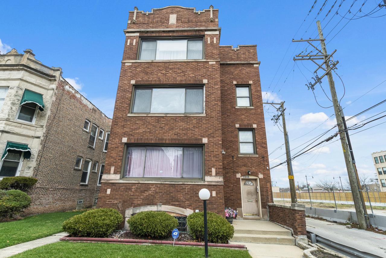 [Address Hidden by Seller], Chicago, IL 60620
