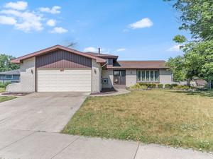8564 Cherry Stone Pl., Tinley Park, IL 60487