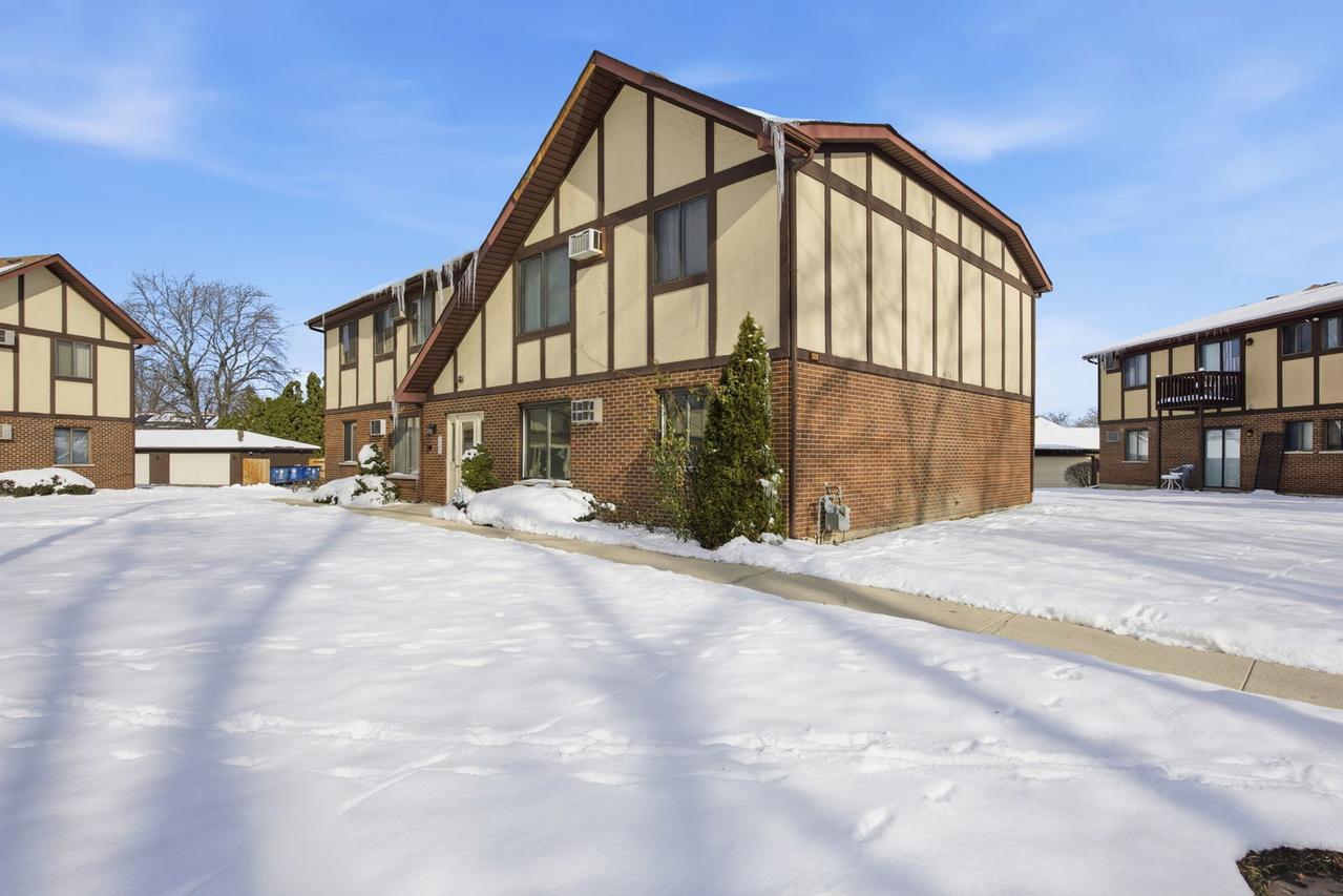 4654 W 131st St. #1S, Alsip, IL 60803