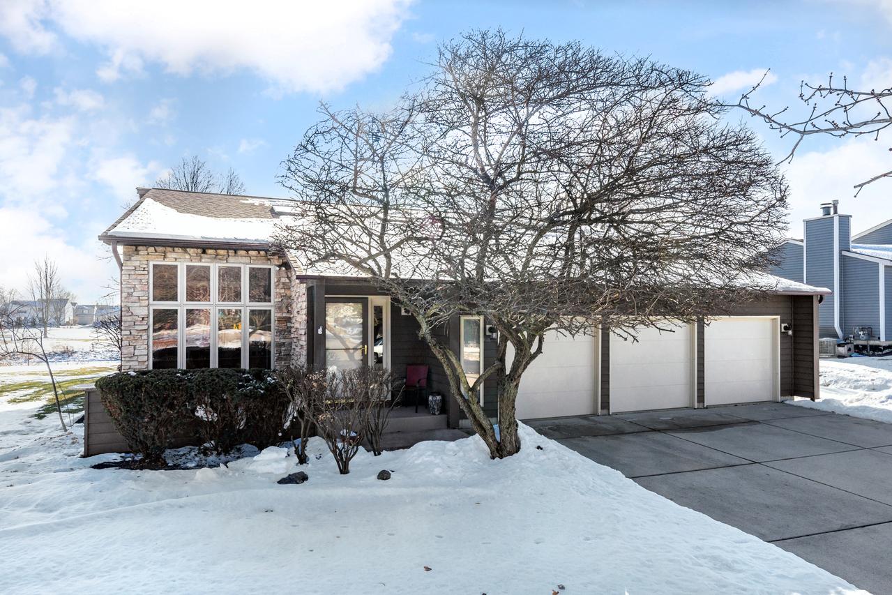 [Address Hidden by Seller], Bolingbrook, IL 60490