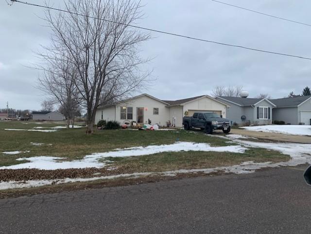 357 E Clay St., El Paso, IL 61738