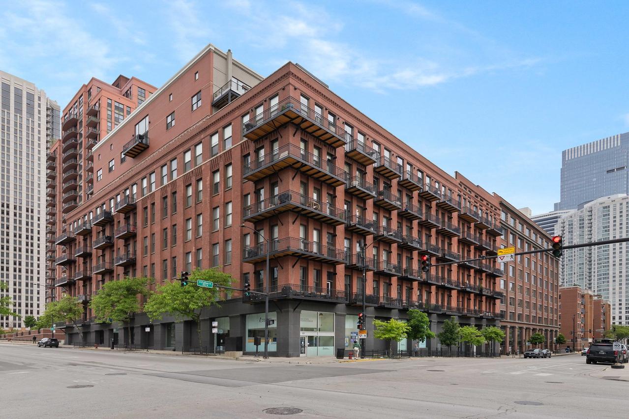 616 W Fulton St. #503, Chicago, IL 60661