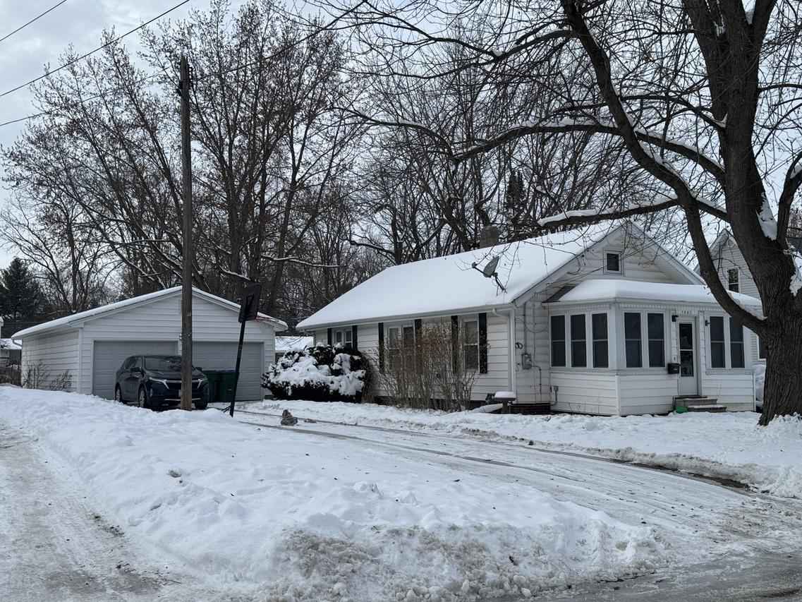 1602 Illinois Ave., Mendota, IL 61342