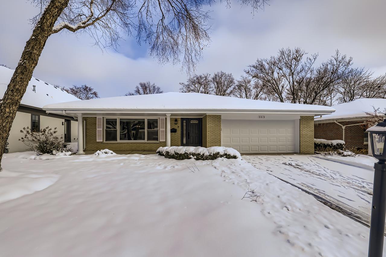 303 S Fernandez Ave., Arlington Heights, IL 60005