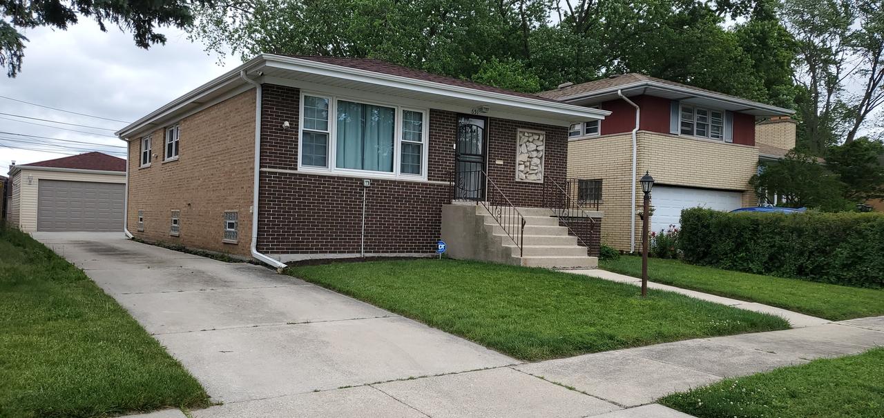 651 Bensley Ave., Calumet City, IL 60409