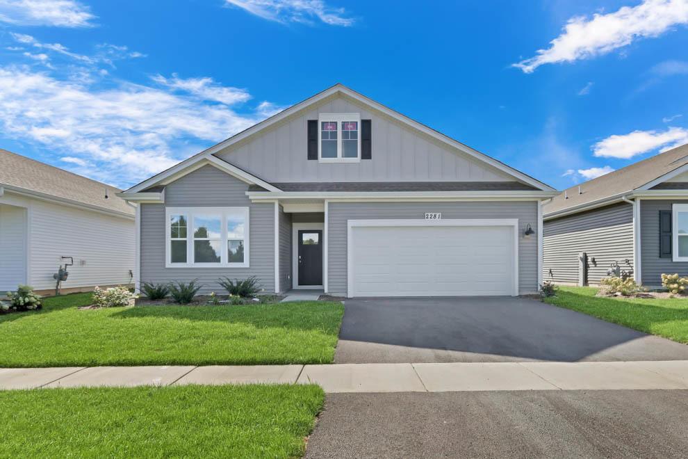 2281 Redwood Tr., Wonder Lake, IL 60097