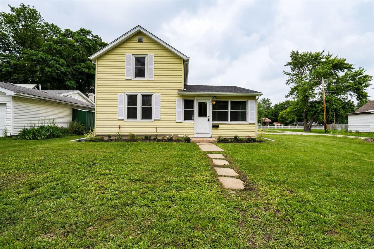503 Commercial St., Chenoa, IL 61726
