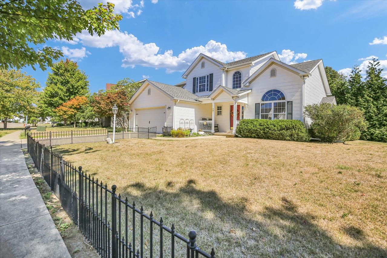 304 E Tomaras Ave., Savoy, IL 61874