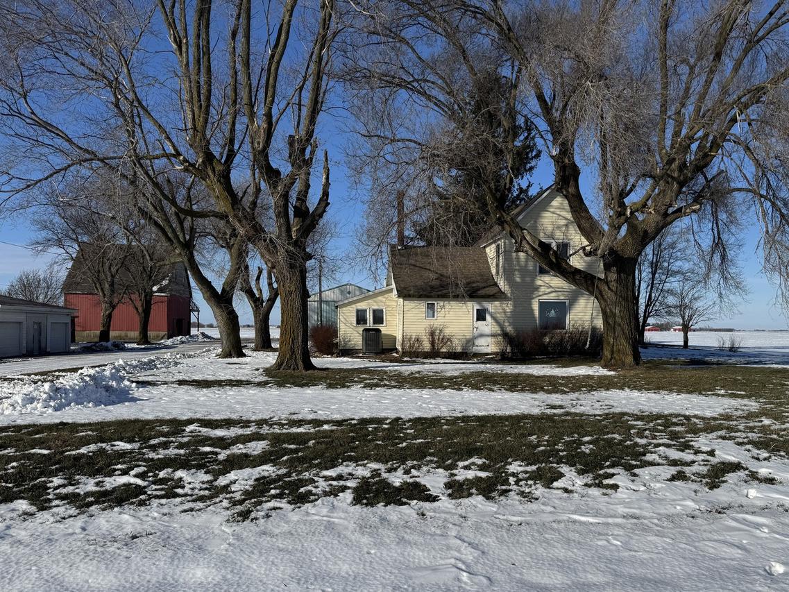 365 County Road 1000, Pesotum, IL 61863