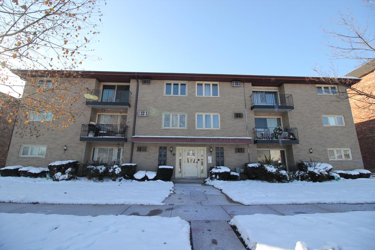 11024 Kilpatrick Ave. #3, Oak Lawn, IL 60453