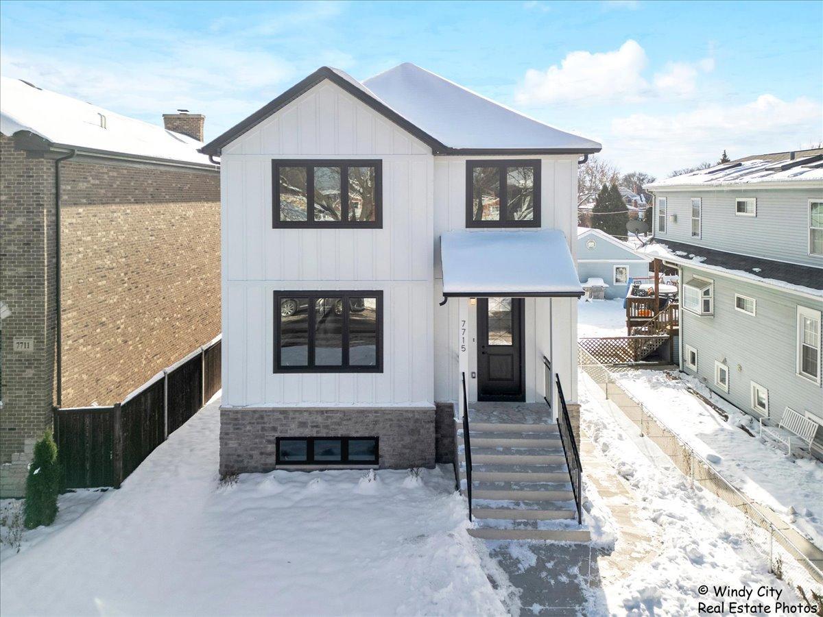 7715 W Balmoral Ave., Chicago, IL 60656