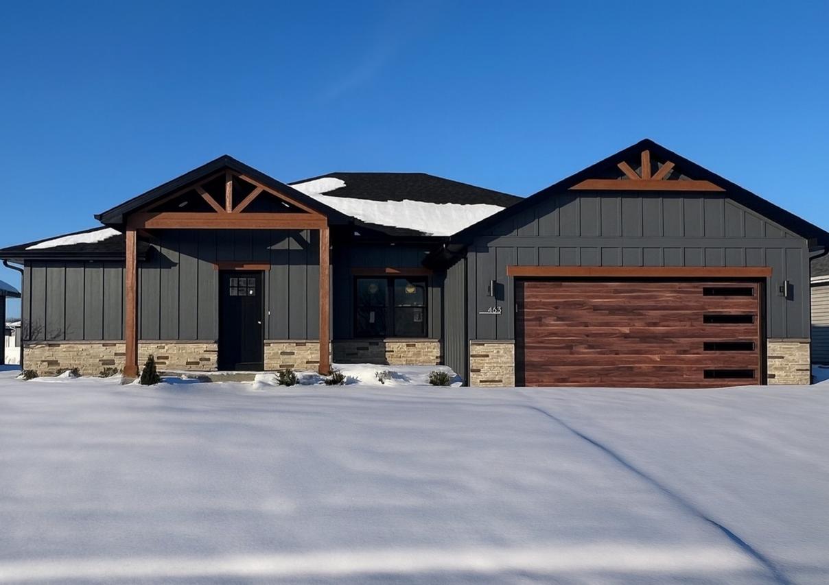 463 Edgebrook Dr., Bourbonnais, IL 60914