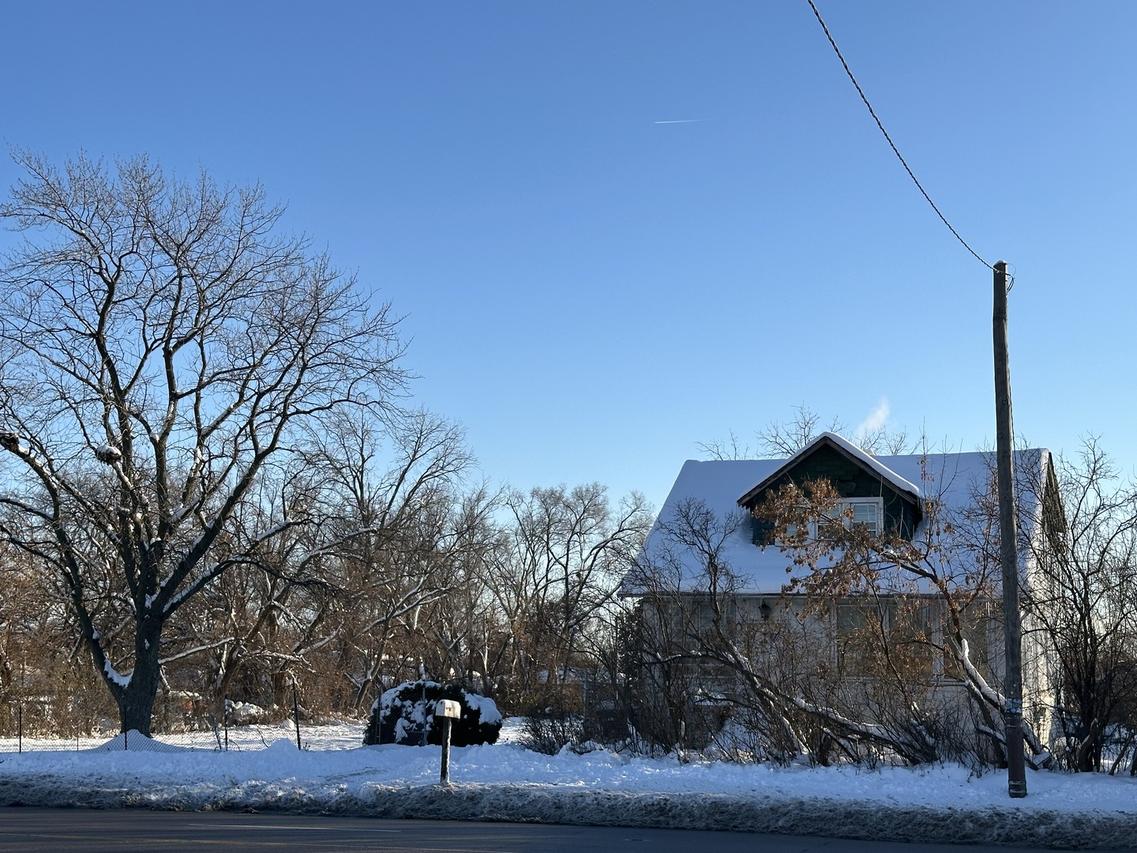 1939 E Touhy Ave., Des Plaines, IL 60018